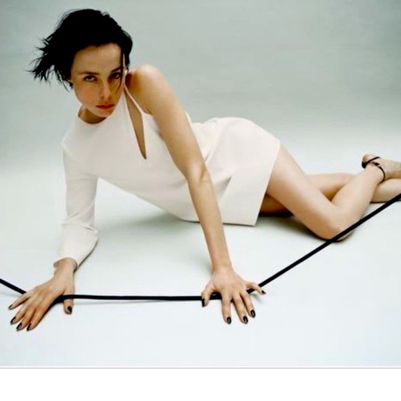 Zara size medium white dress - Picture 2 of 4